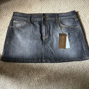 Gucci mini skirt (Authentic)